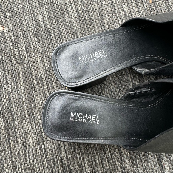 Michael Kors slides - Picture 5 of 8